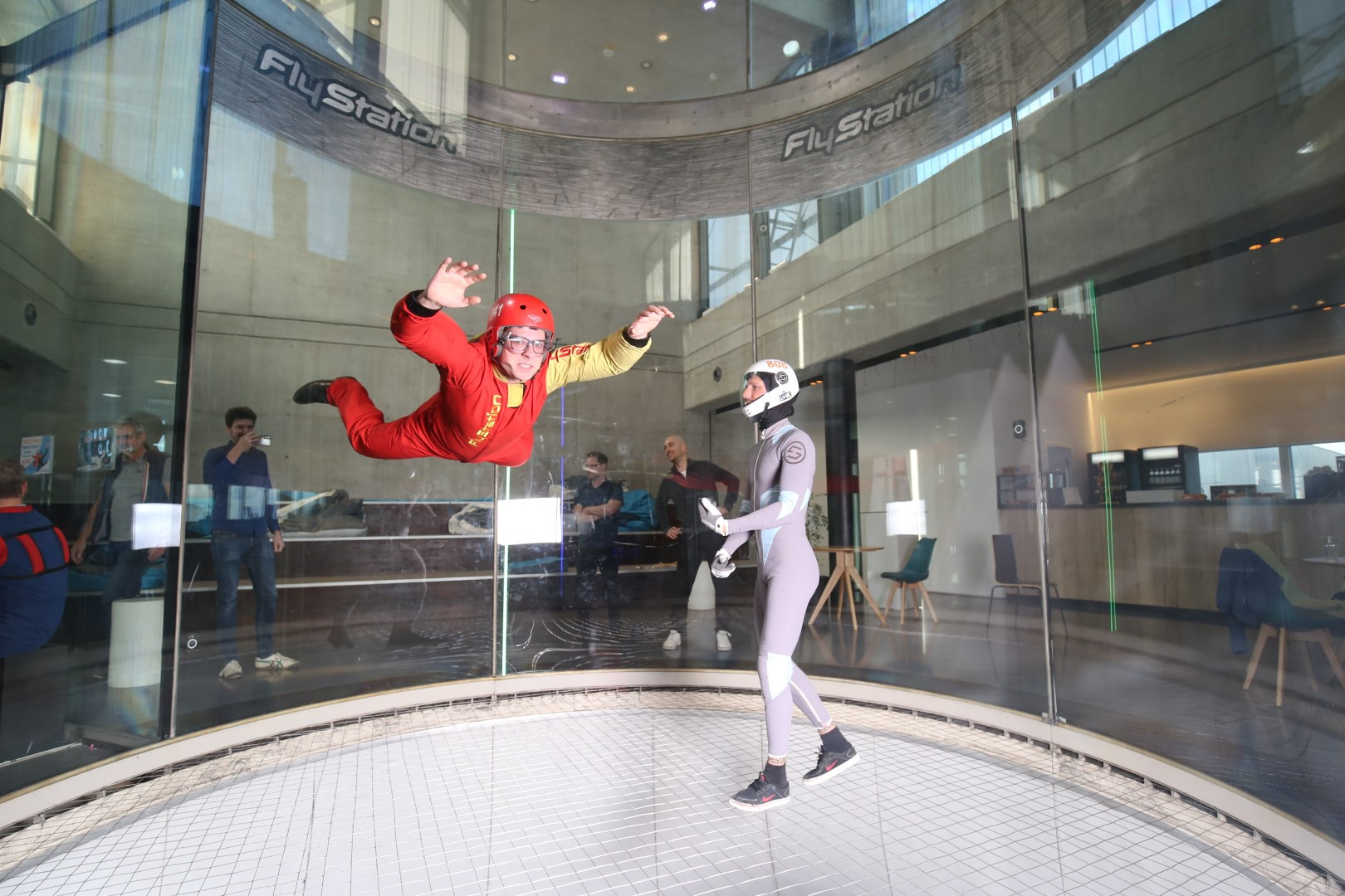 FlyStation_Photos_AndrVONPINKOWSKI_capt_65_221110_115056